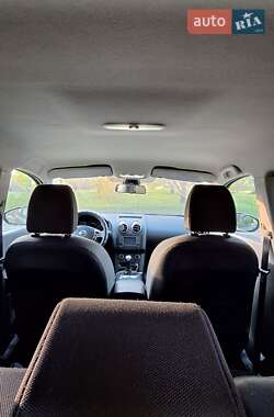 Позашляховик / Кросовер Nissan Qashqai 2011 в 