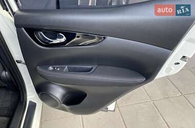Внедорожник / Кроссовер Nissan Qashqai 2018 в 