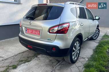 Позашляховик / Кросовер Nissan Qashqai 2010 в 