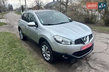Позашляховик / Кросовер Nissan Qashqai 2010 в 