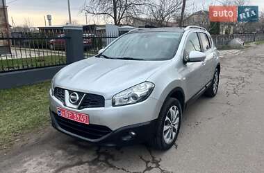 Позашляховик / Кросовер Nissan Qashqai 2010 в 