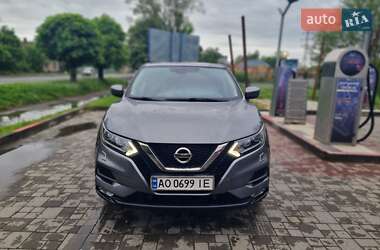 Позашляховик / Кросовер Nissan Qashqai 2018 в 