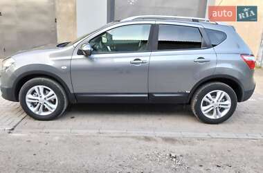 Позашляховик / Кросовер Nissan Qashqai 2011 в 