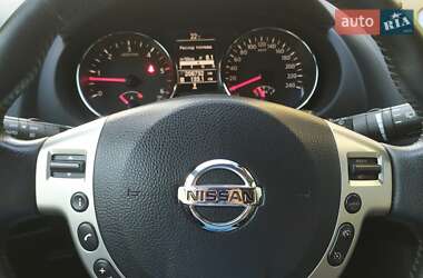 Позашляховик / Кросовер Nissan Qashqai 2011 в 
