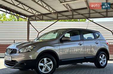 Позашляховик / Кросовер Nissan Qashqai 2011 в 