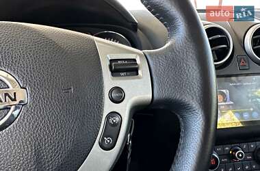 Позашляховик / Кросовер Nissan Qashqai 2011 в 