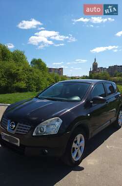 Внедорожник / Кроссовер Nissan Qashqai 2009 в 