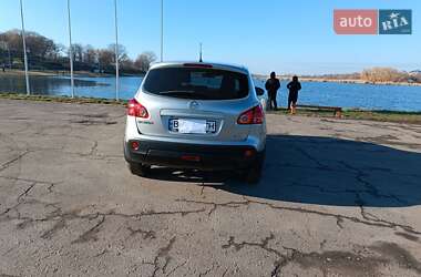 Внедорожник / Кроссовер Nissan Qashqai 2009 в 