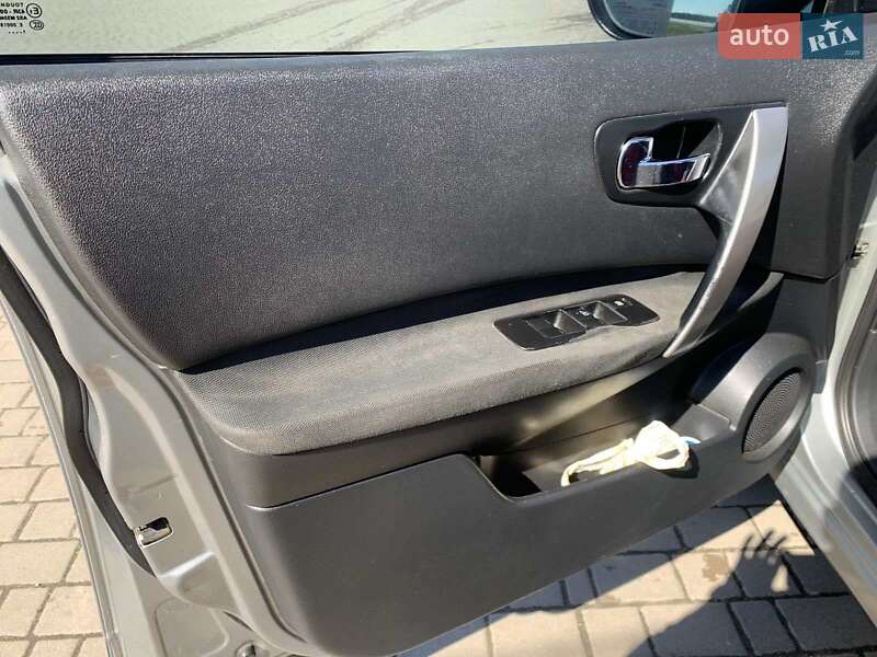 Внедорожник / Кроссовер Nissan Qashqai 2011 в Ивано-Франковске