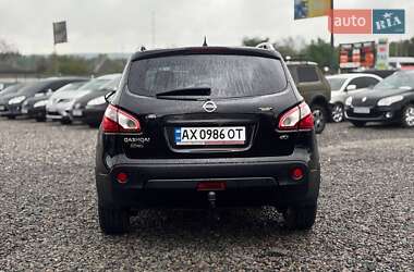 Позашляховик / Кросовер Nissan Qashqai 2011 в 
