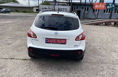 Позашляховик / Кросовер Nissan Qashqai 2010 в 