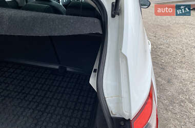 Позашляховик / Кросовер Nissan Qashqai 2010 в 