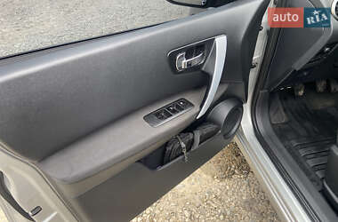 Внедорожник / Кроссовер Nissan Qashqai 2008 в 