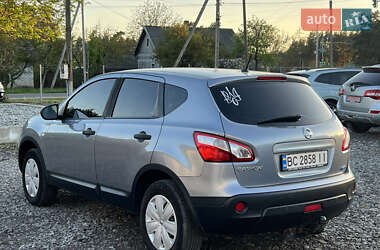 Внедорожник / Кроссовер Nissan Qashqai 2010 в 
