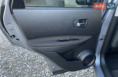 Внедорожник / Кроссовер Nissan Qashqai 2010 в 