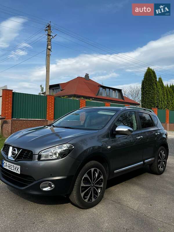 Позашляховик / Кросовер Nissan Qashqai 2011 в Черкасах