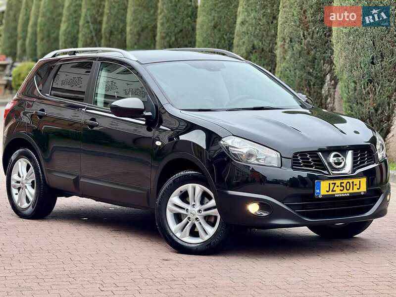 Позашляховик / Кросовер Nissan Qashqai 2010 в Стрию
