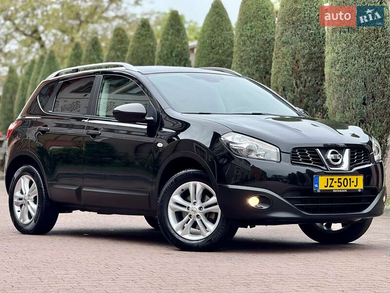 Позашляховик / Кросовер Nissan Qashqai 2010 в Стрию