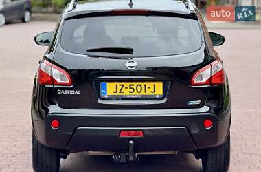 Внедорожник / Кроссовер Nissan Qashqai 2010 в 