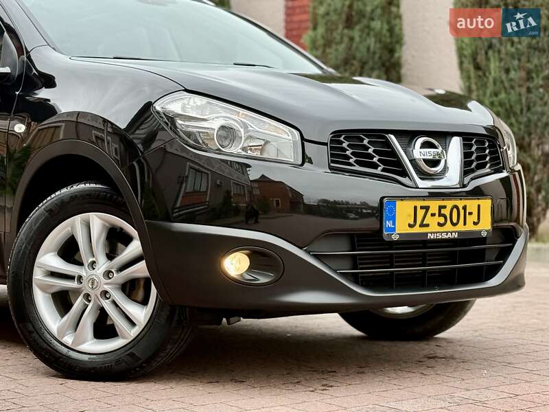 Позашляховик / Кросовер Nissan Qashqai 2010 в Стрию