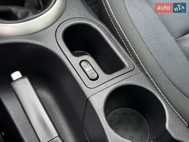Позашляховик / Кросовер Nissan Qashqai 2010 в Стрию