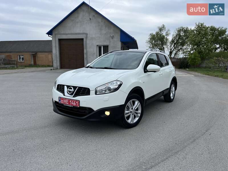 Позашляховик / Кросовер Nissan Qashqai 2011 в 