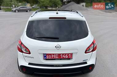 Позашляховик / Кросовер Nissan Qashqai 2011 в 