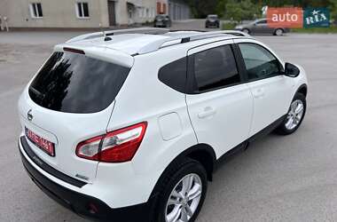 Позашляховик / Кросовер Nissan Qashqai 2011 в 