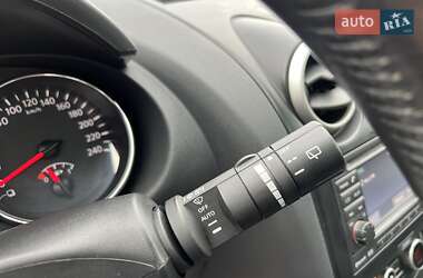 Позашляховик / Кросовер Nissan Qashqai 2011 в 