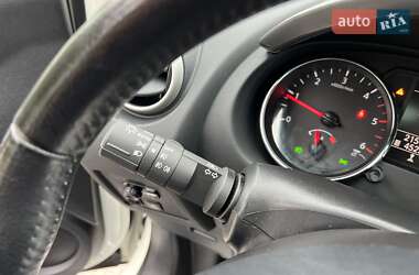 Позашляховик / Кросовер Nissan Qashqai 2011 в 