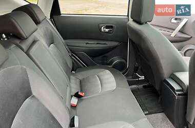 Позашляховик / Кросовер Nissan Qashqai 2011 в 