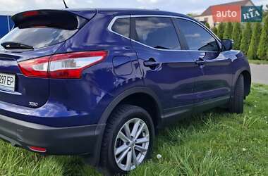 Позашляховик / Кросовер Nissan Qashqai 2015 в 
