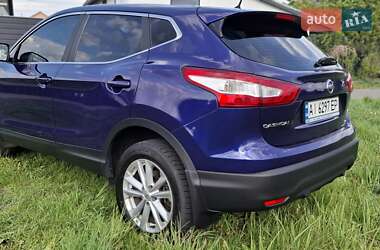 Позашляховик / Кросовер Nissan Qashqai 2015 в 