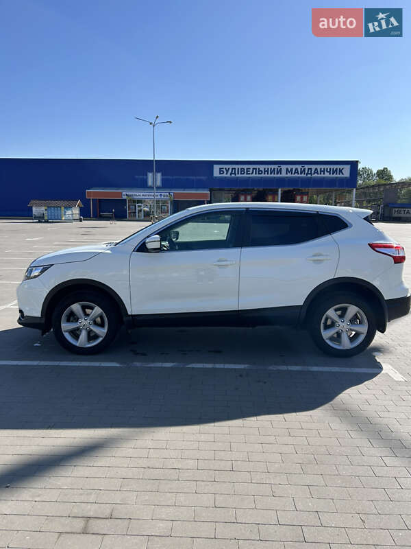 Внедорожник / Кроссовер Nissan Qashqai 2016 в Сумах