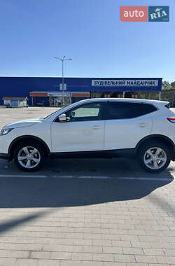 Внедорожник / Кроссовер Nissan Qashqai 2016 в 