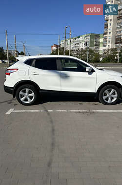 Внедорожник / Кроссовер Nissan Qashqai 2016 в 