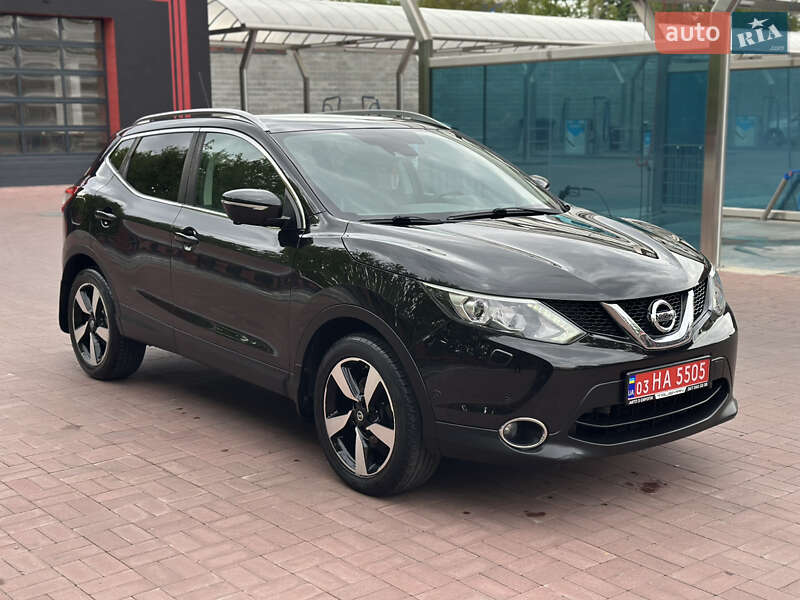 Внедорожник / Кроссовер Nissan Qashqai 2014 в Ровно