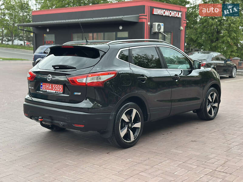 Внедорожник / Кроссовер Nissan Qashqai 2014 в Ровно