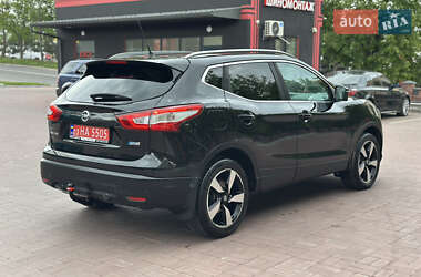 Позашляховик / Кросовер Nissan Qashqai 2014 в 