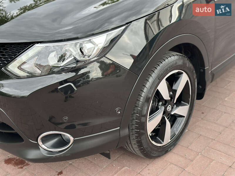 Внедорожник / Кроссовер Nissan Qashqai 2014 в Ровно