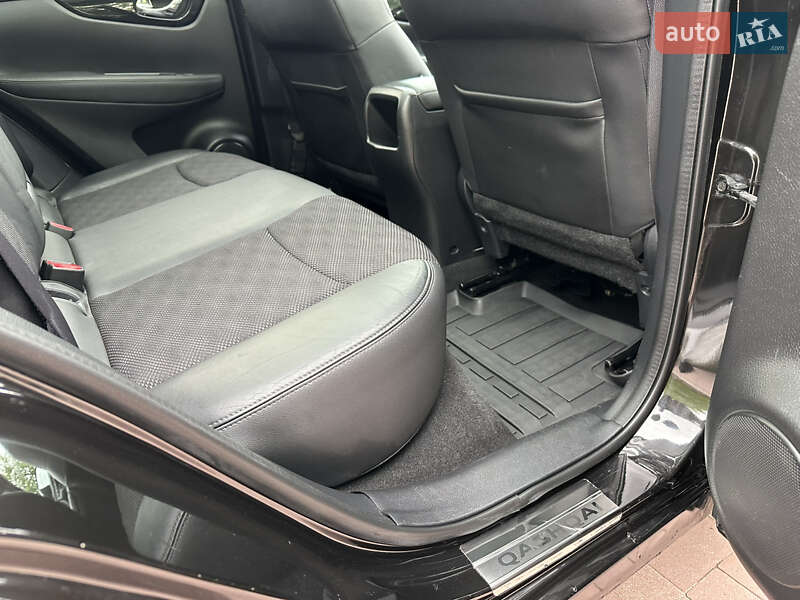 Внедорожник / Кроссовер Nissan Qashqai 2014 в Ровно