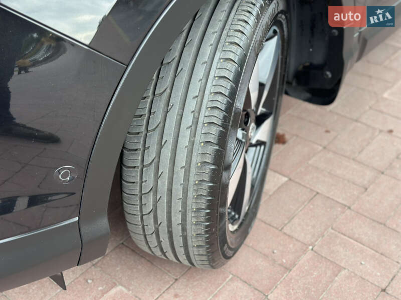 Внедорожник / Кроссовер Nissan Qashqai 2014 в Ровно