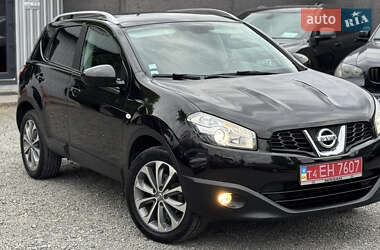 Позашляховик / Кросовер Nissan Qashqai 2011 в 