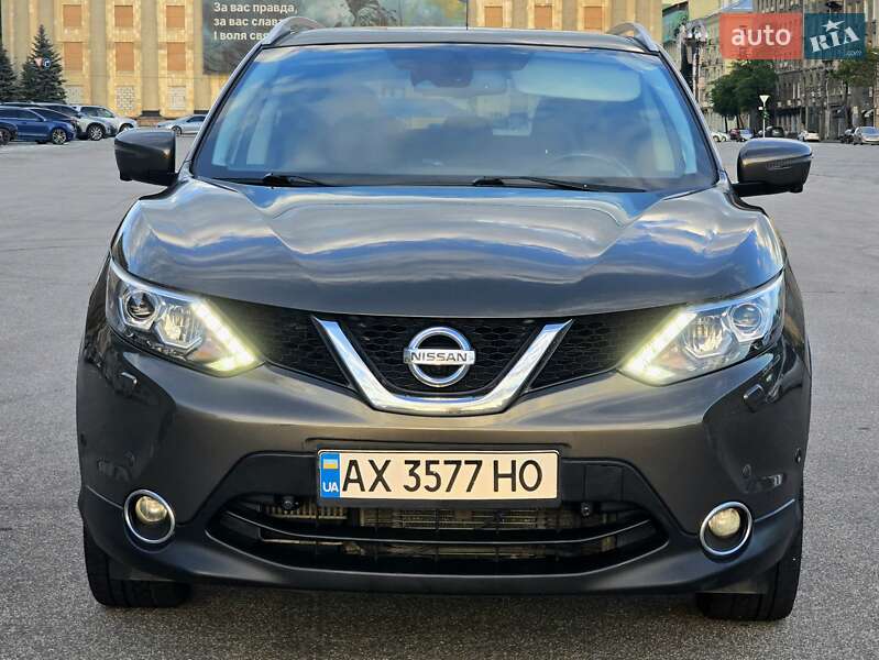 Внедорожник / Кроссовер Nissan Qashqai 2015 в Харькове