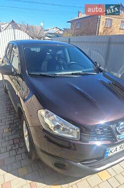 Позашляховик / Кросовер Nissan Qashqai 2011 в 