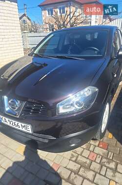 Позашляховик / Кросовер Nissan Qashqai 2011 в 