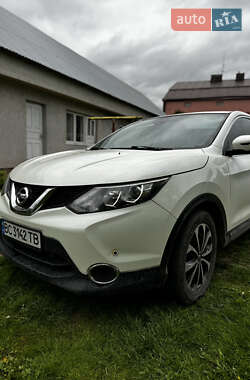 Позашляховик / Кросовер Nissan Qashqai 2016 в 