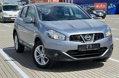 Внедорожник / Кроссовер Nissan Qashqai 2010 в Нововолынске