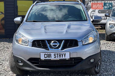 Позашляховик / Кросовер Nissan Qashqai 2013 в 