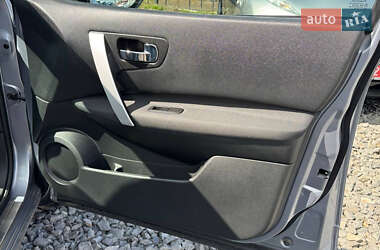 Позашляховик / Кросовер Nissan Qashqai 2013 в 